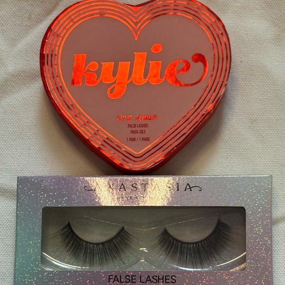 False Eyelash Variety - Sale! - Picture 2 of 3